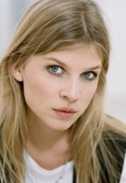 Clémence Poésy