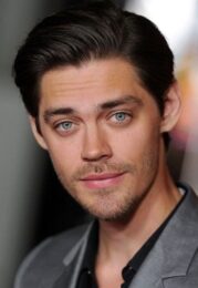 Tom Payne